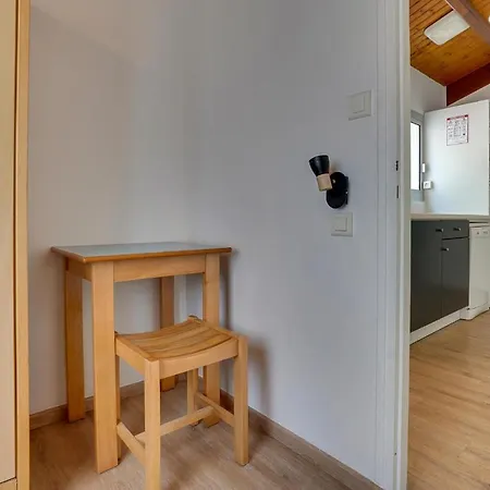 2 Bedroom Cozy In * ラ・フォット・シュル・メール