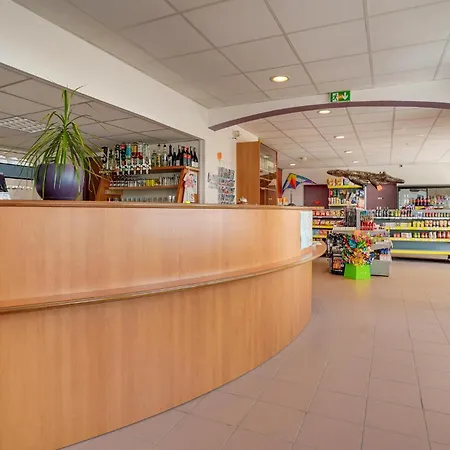 2 Bedroom Cozy In ラ・フォット・シュル・メール