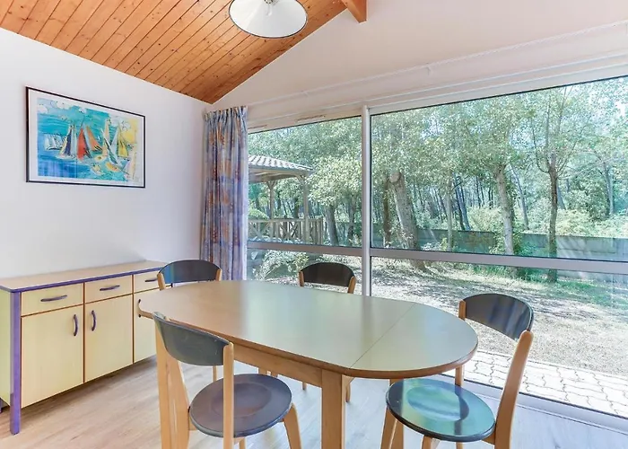 2 Bedroom Cozy In Casa de Férias La Faute-sur-Mer