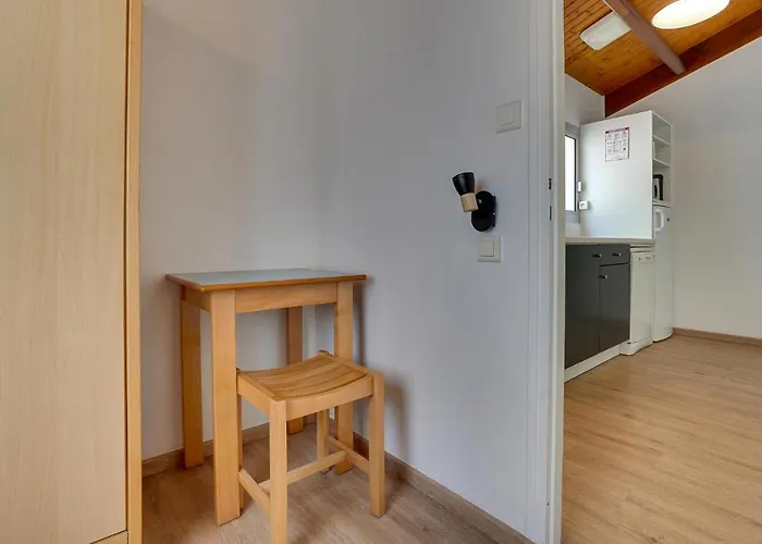 2 Bedroom Cozy In * 라포트 쉬르메르