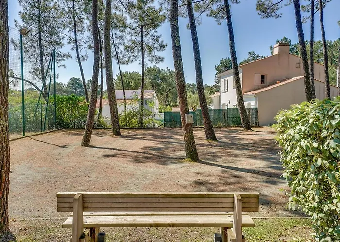 2 Bedroom Cozy In La Faute-sur-Mer